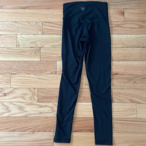 Aritzia TNA Black Leggings🖤 - Picture 2 of 2